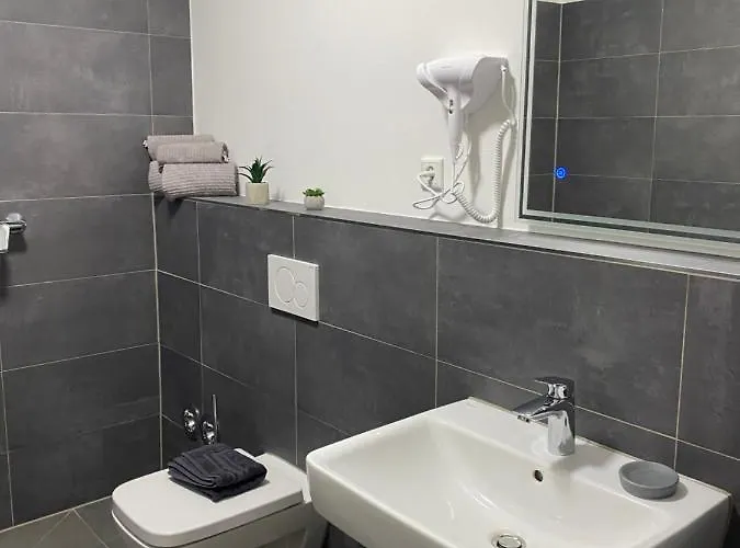 Wohnen Am Schlosspark - New York *