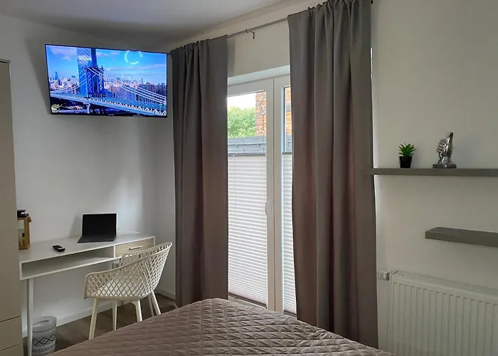 Wohnen Am Schlosspark - New York * باد سالزفلن